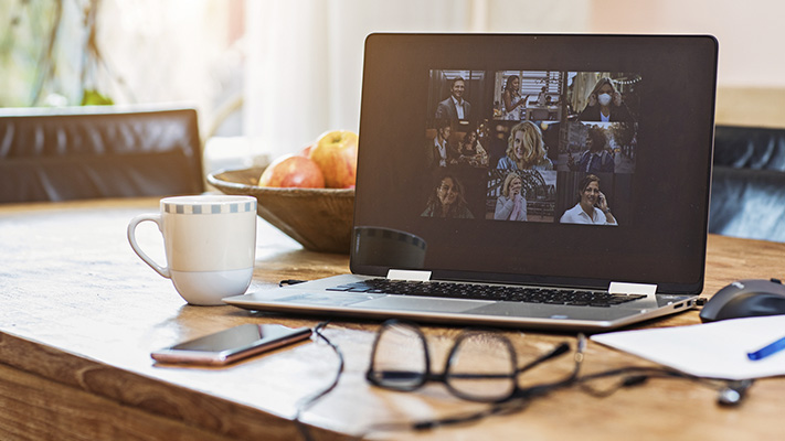Pros and cons of working remotely from home